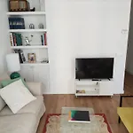 Piso Reformado De 2 Dormitorios Y 2 Banos