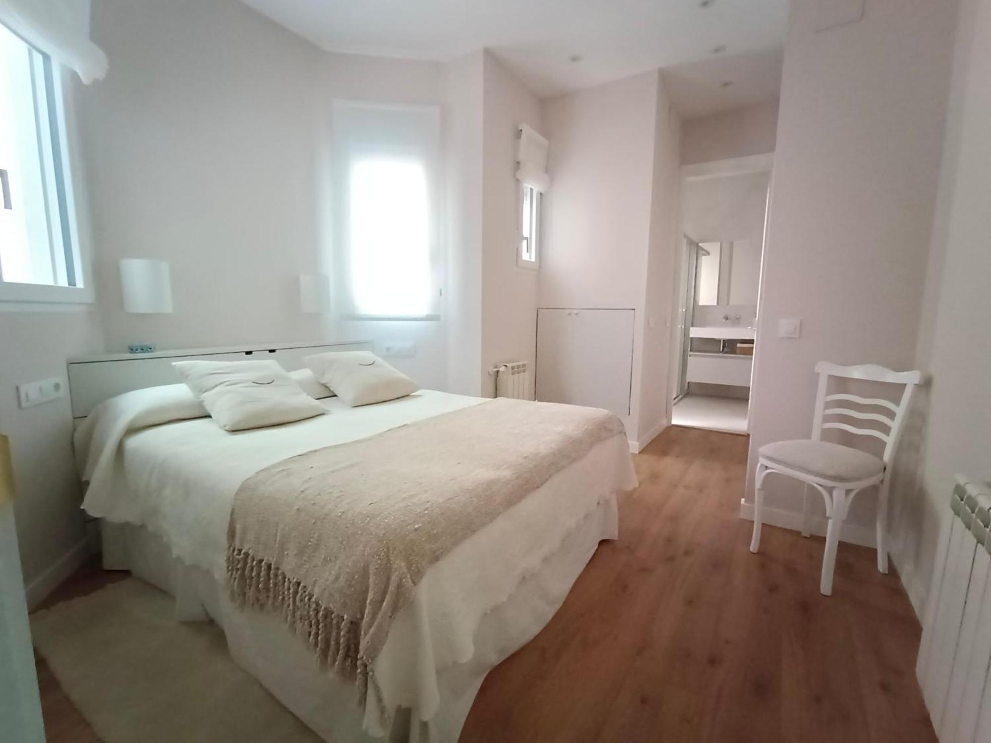 Apartamento Piso Reformado De 2 Y 2 Banos *