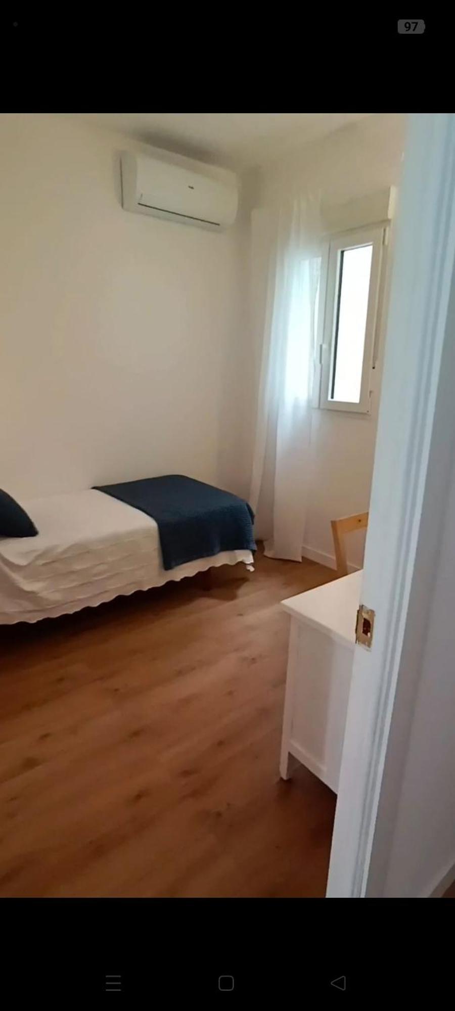 Piso Reformado De 2 Y 2 Banos * Madrid